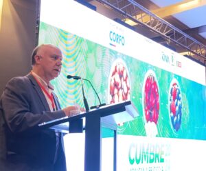 Exitosa Cumbre Araucanía Frutícola reúne a más de 200 agricultores y expertos para fortalecer la sustentabilidad en el sector