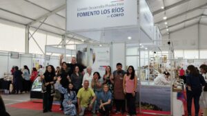 Empresas de Los Ríos destacaron en Echinuco Joyas y Expo Materia Prima desarrollada en Santiago